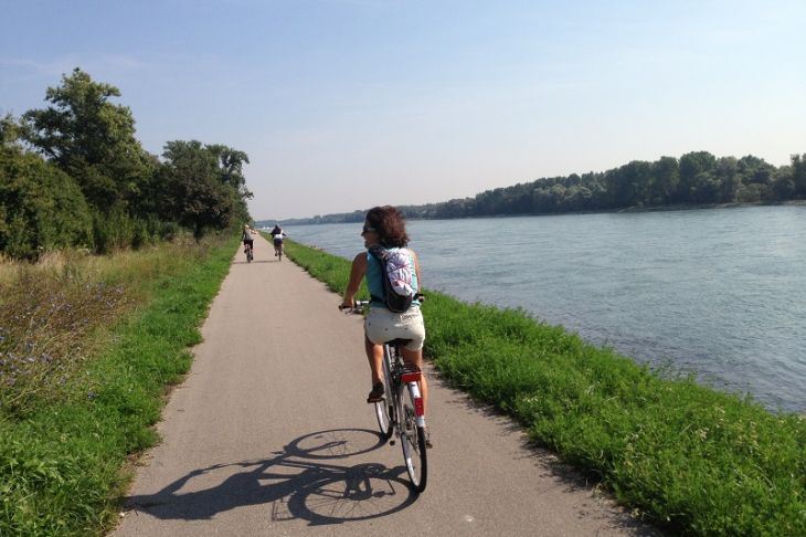 Petites balades à vélo en famille ou circuits sportifs ? Enfourchez vos vélos et choisissez les itinéraires cyclables qui vous correspondent !